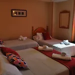 Sanchez فندق 3*
