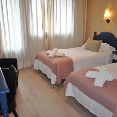 Sanchez 3* アインサ