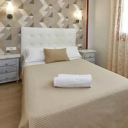 Sanchez Hotel