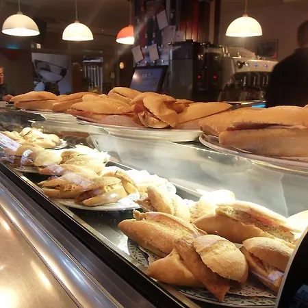 Sanchez ホテル 3*